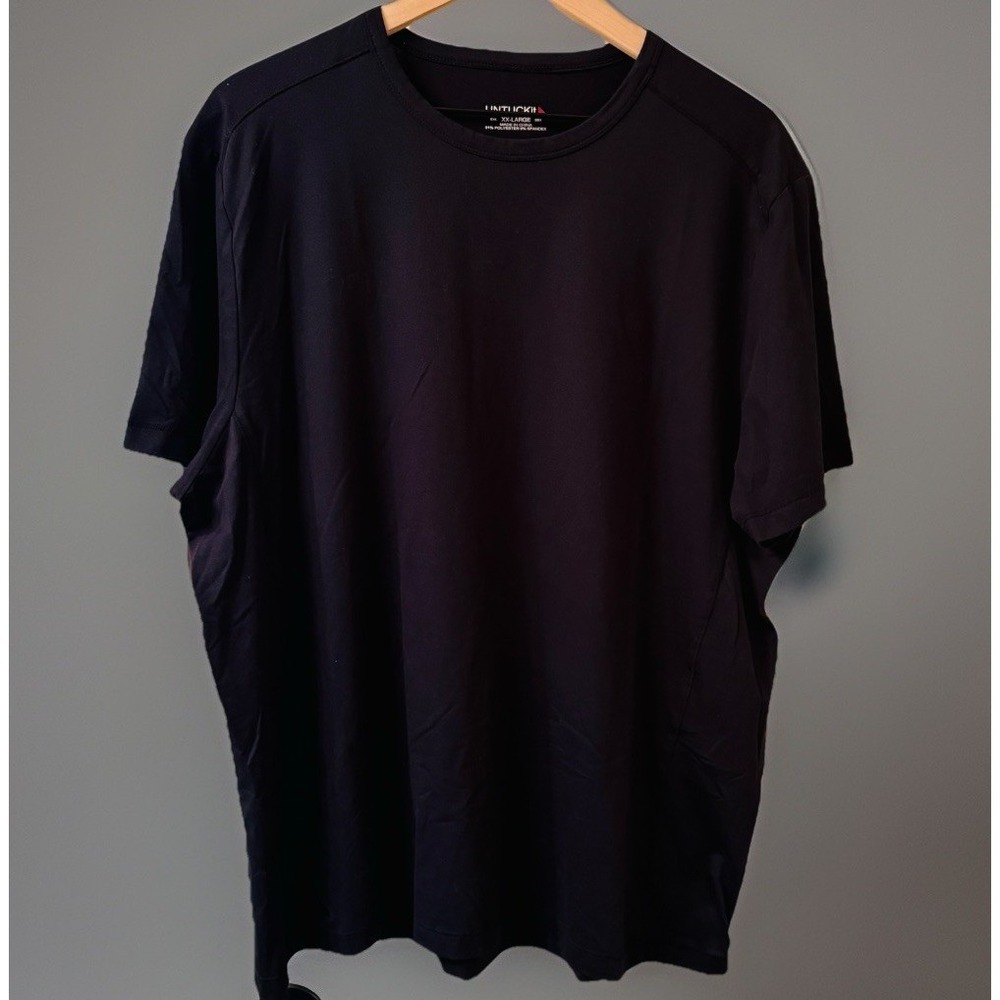 UNTUCKit Clarendon II Short Sleeve Performance T-Shirt Black Men's XXL Reg Fit